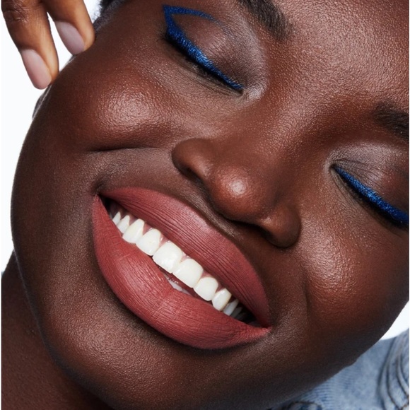 Tragic Me GXVE Original Me Clean High-Performance Matte Lipstick - Picture 5 of 5